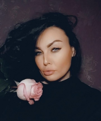 Мои услуги включают классический массаж, эротический массаж, минет без презерватива, классический секс, анальный секс, групповой секс и многое другое. 💦🔞 У меня есть место для встреч, безопасность и конфиденциальность гарантированы. Фото 100% мои! 📸💯 С моими красивыми формами и горячей страстью я превращу твои фантазии в реальность. 💋😈 Позволь мне показать тебе небеса и утопить в океане истинного блаженства. 💫💕 Отзывы о моих услугах только положительные! 🌟🌟🌟 Мои гости всегда возвращаются ко мне снова и снова. 🔁💖 Ты хочешь провести незабываемое время? Тогда давай встретимся! 💌🔞 Зина